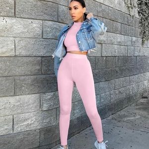 Women's 2-Piece Sportswear Set: Long Sleeve Crop Top and Slim Fit Leggings